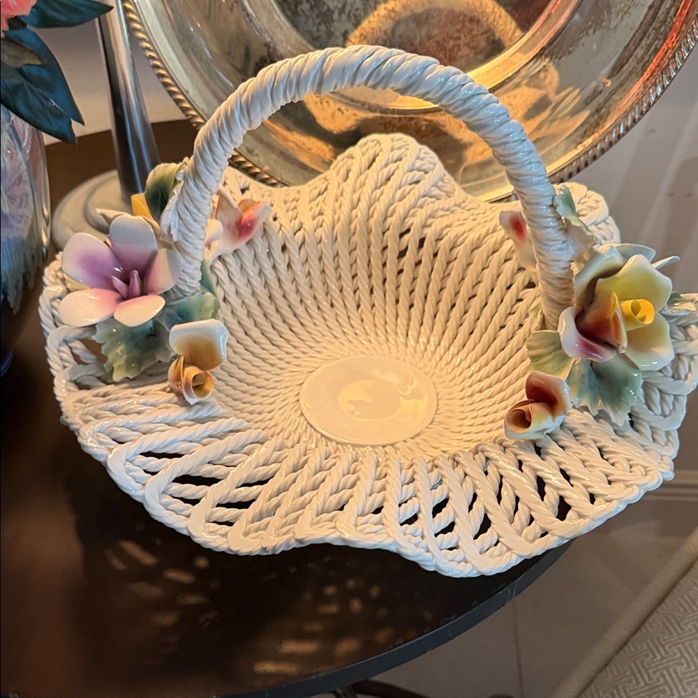 Huge Capodimonte Woven Basket MINT